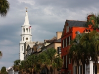 Broad Street, Charleston, SC photo by Khanrak courtesy of Wikimedia Commons