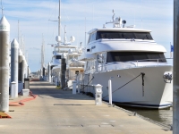 Mega Dock